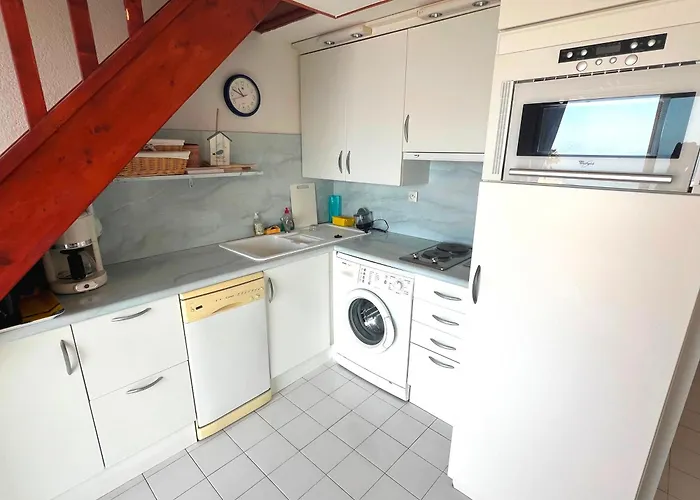 Savanna Ii Joli 3 Pieces Mezzanine Piscine Vue Rochelongue Cap D'agde